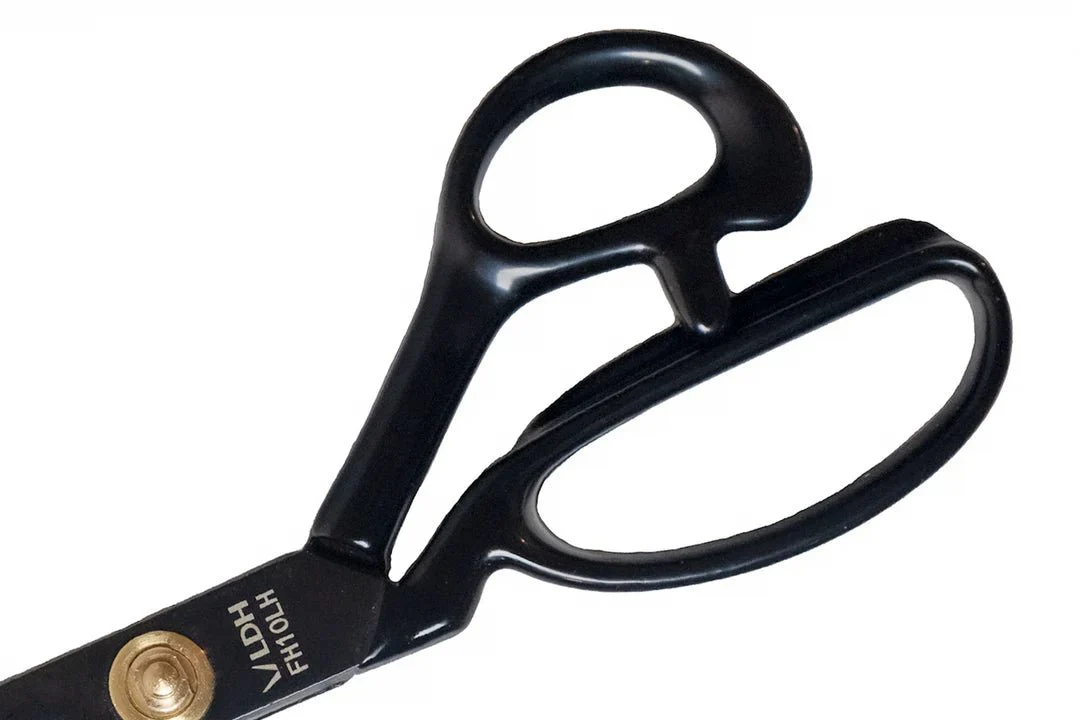 10" True Left-handed Midnight Edition Fabric Shears - LDH Scissors - Image 2