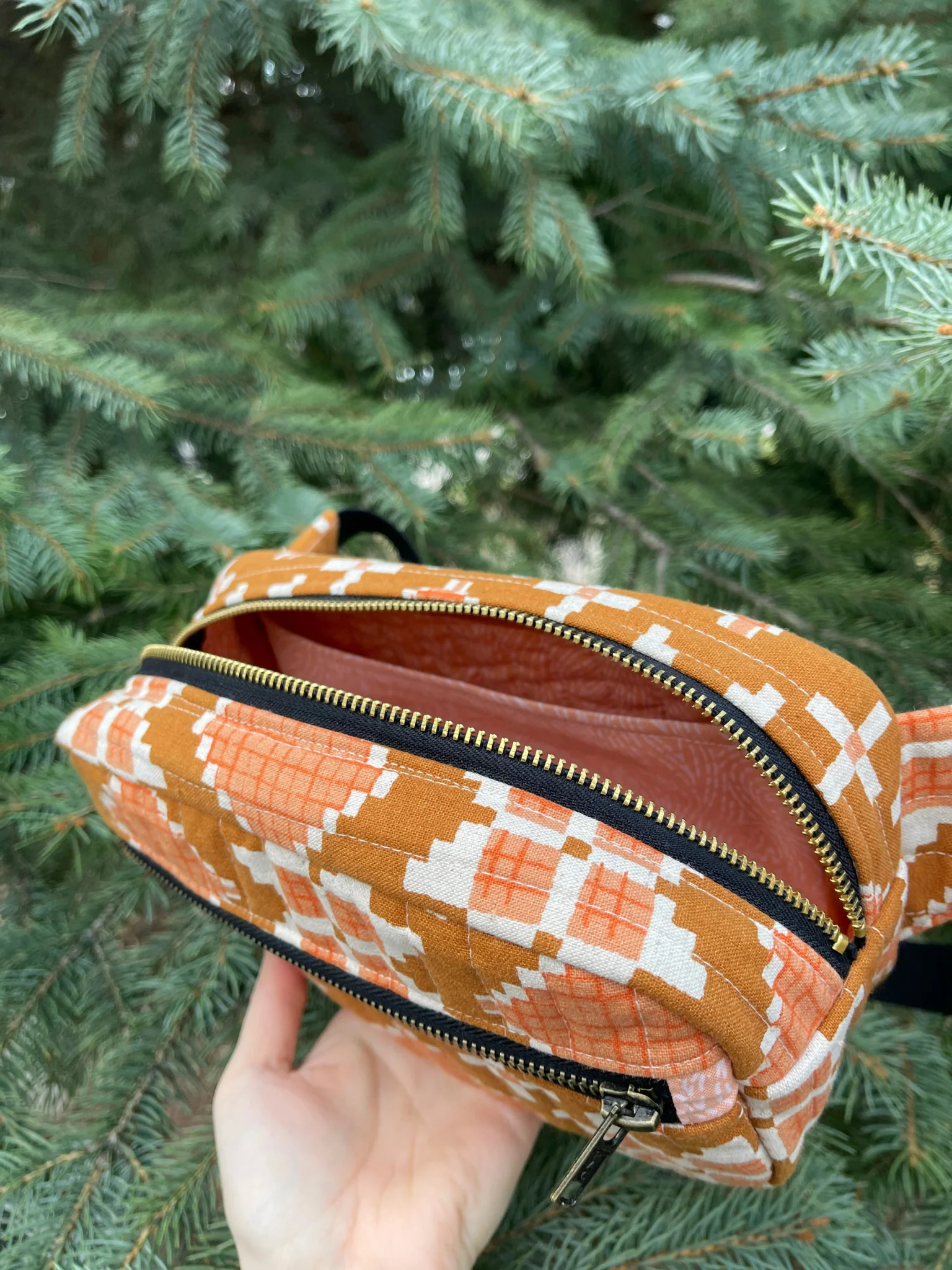 Emerson Crossbody Bag / Fanny Pack Paper Pattern - The Blanket Statement Quilt Co. - Image 6