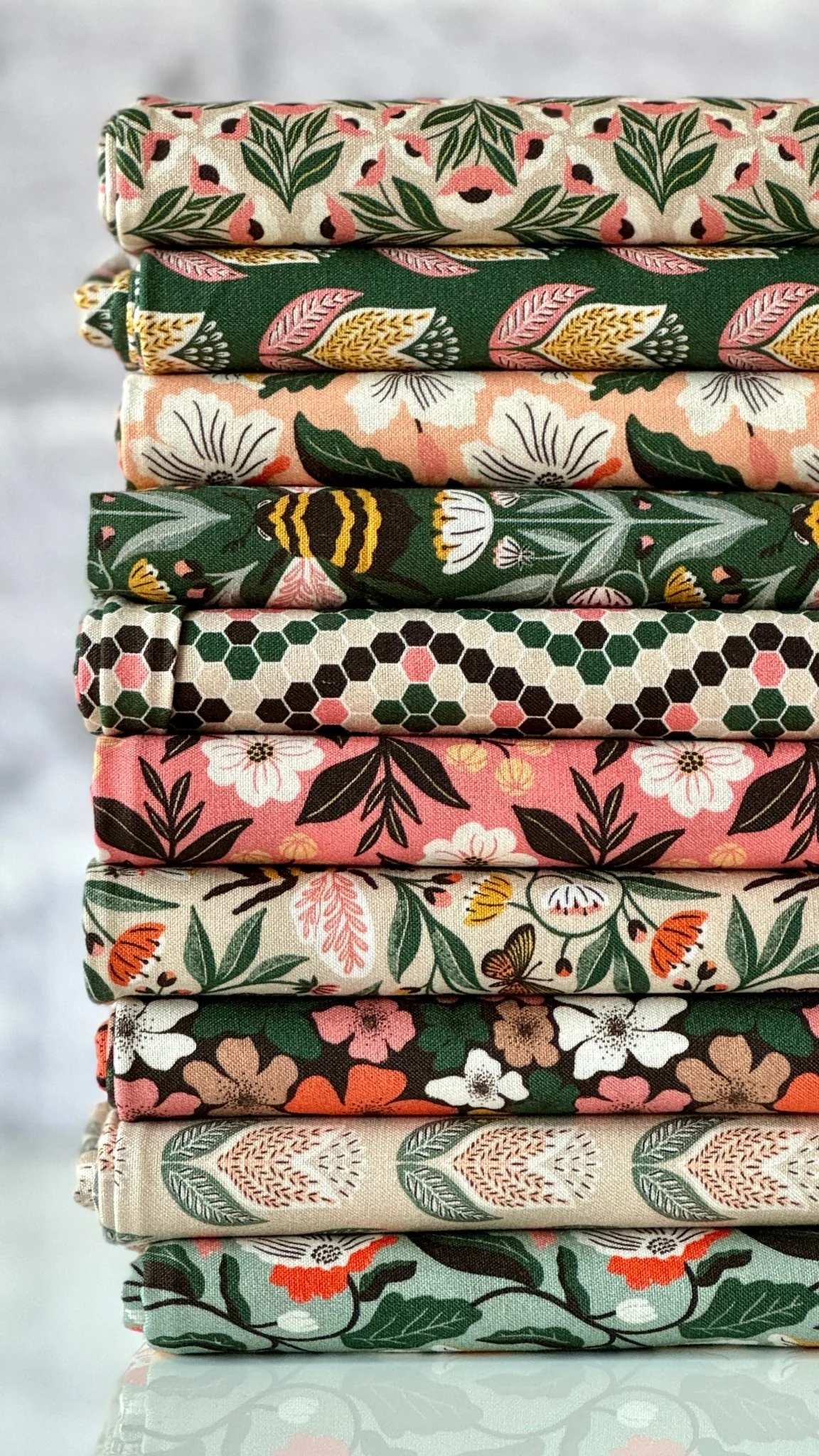 Florets - Honey Garden - Juliana Tipton - Cloud 9 Fabrics - Poplin - Image 7