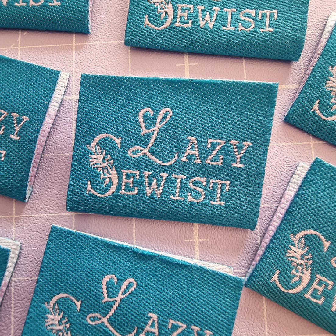 "LAZY SEWIST" Woven Label Pack - Sew Anonymous - Image 4