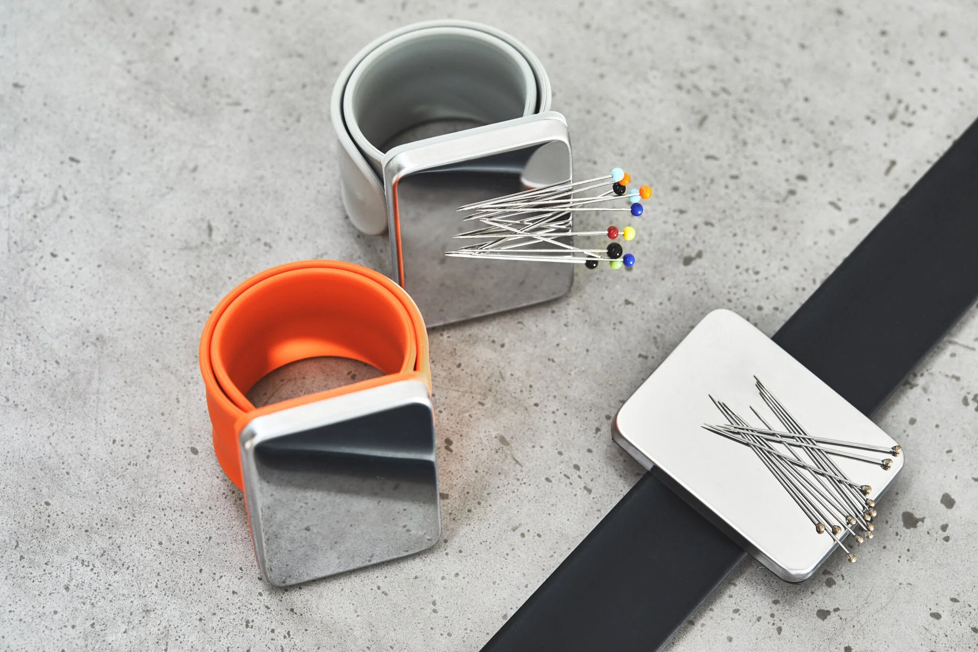 Magnetic Pin Holder Bracelet (various colors) - Sewply - Image 6
