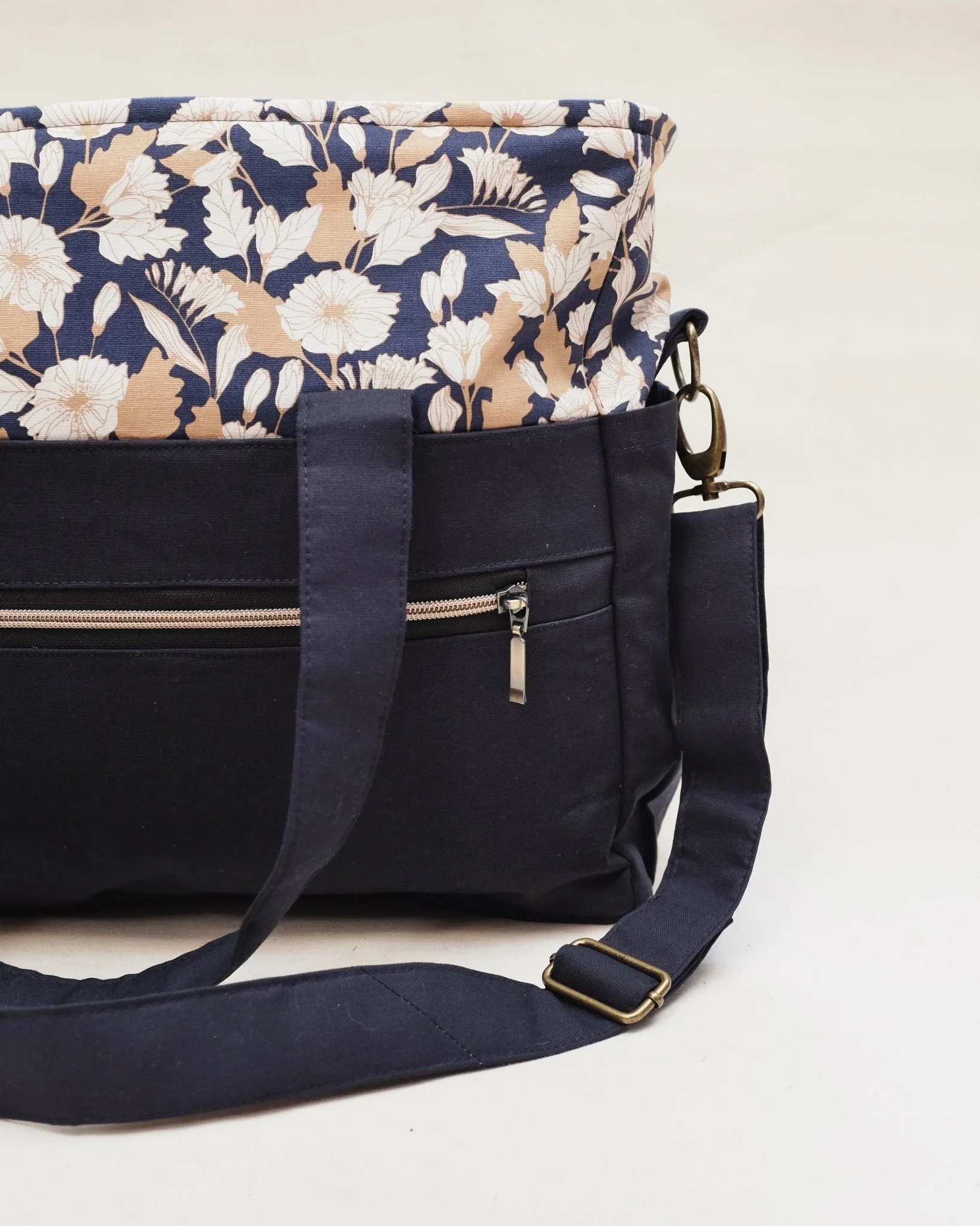 Qualicum Bag PDF Sewing Pattern - Thread Theory - Image 2