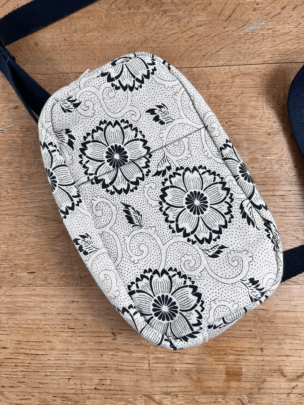 Sidlesham Belt Bag Paper Pattern - Two Stitches Patterns - Image 3