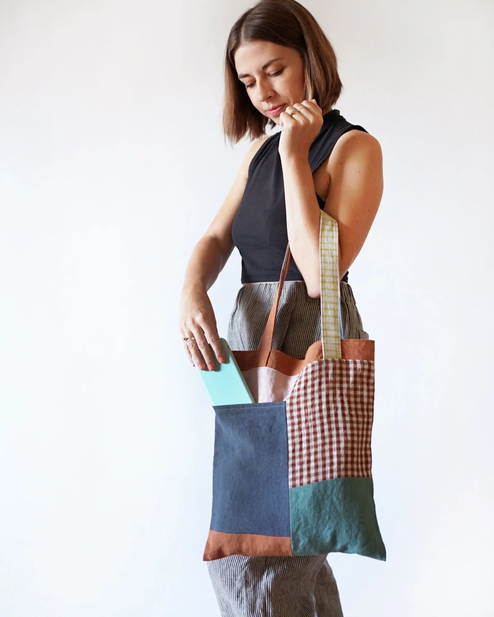 Stash Pocket Tote PDF Pattern - Matchy Matchy Sewing Club - Image 6