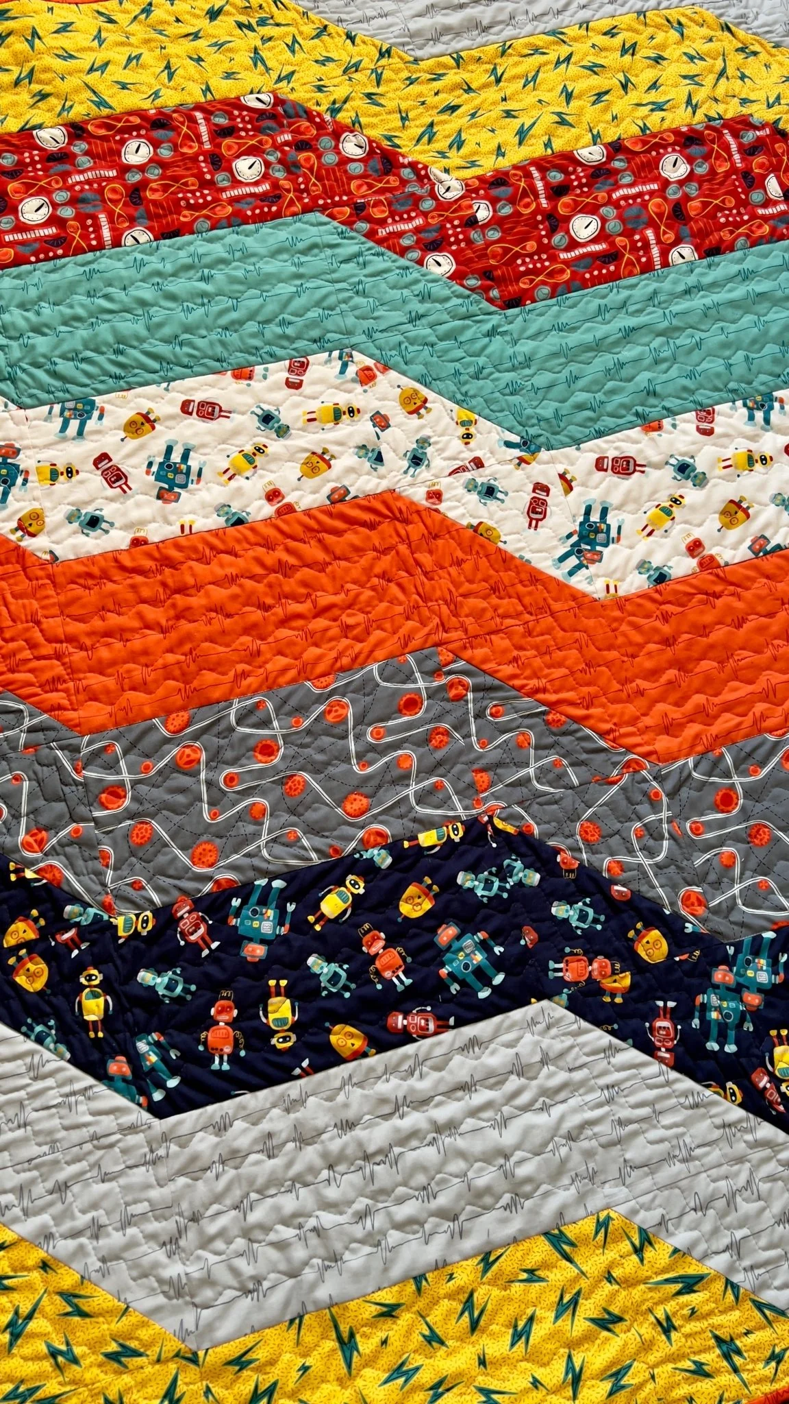 Wavelengths Gray - High Gear - MK Surface - Cloud 9 Fabrics - Poplin - Image 13